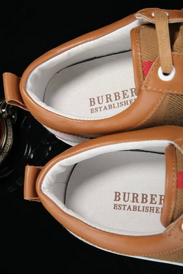 Burberry Fashion Men Sneakers--021